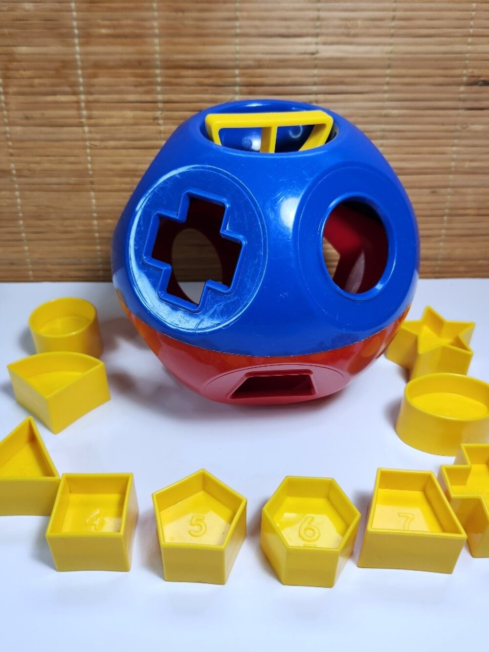 Retro Tupperware Shape O Ball Sorter Toy 100% Complete 10 Yellow Blocks Vintage